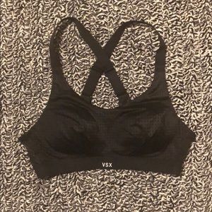 VSX mesh, lightly padded, sports bra. Sz 32A. EUC